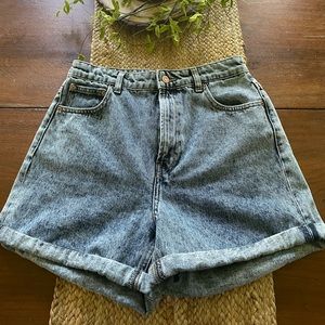 Vintage Wash high rise Bershka Shorts
